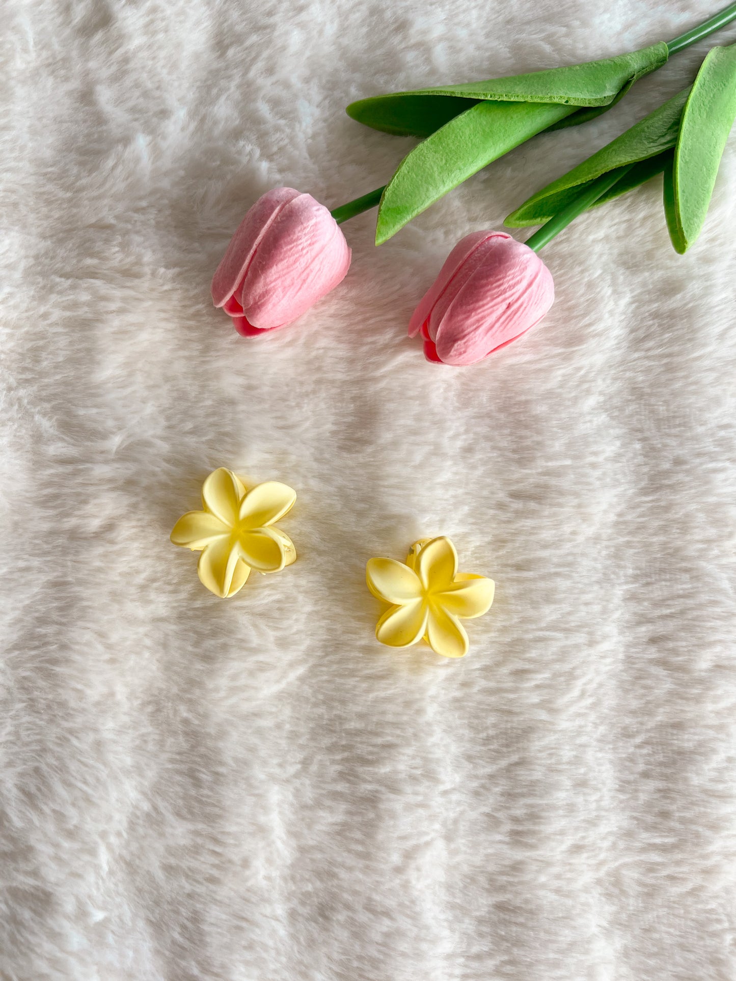 Hibiscus Flower Small Claw Clip